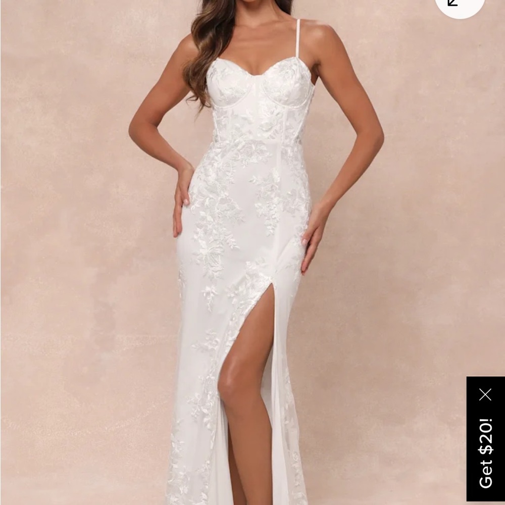 Elegant White Lace Dress